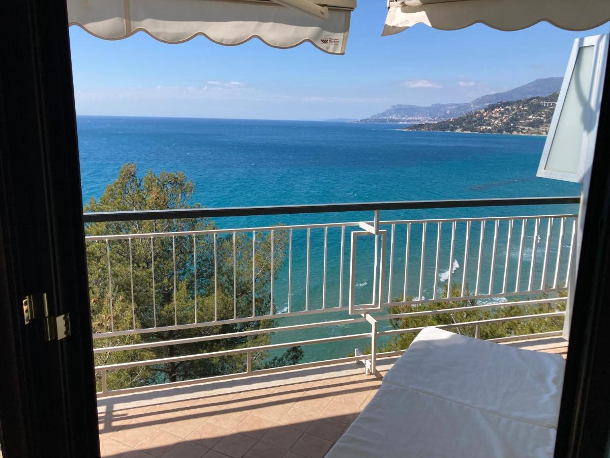 Sea And Monaco Charme View On The Beach Ventimiglia Esterno foto